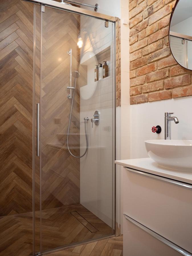 Brick House - Apartament Stefan Wroclaw Ngoại thất bức ảnh