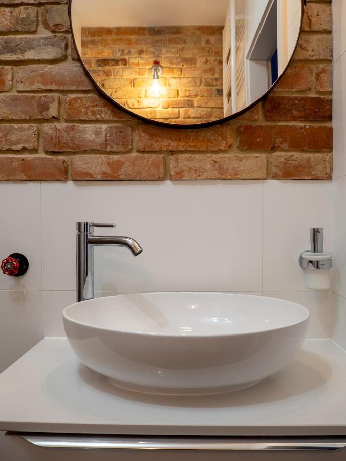 Brick House - Apartament Stefan Wroclaw Ngoại thất bức ảnh